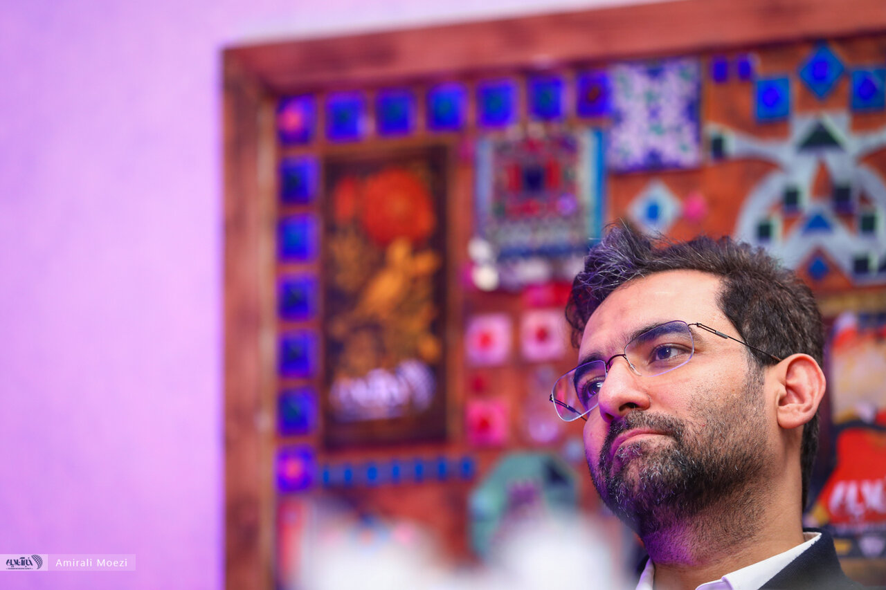 آذری جهرمی: برخی در دولت چشم دیدن من را ندارند/ رئیس جمهور شدنم، پروژه مخالفان دولت بود/ بخاطر فیلترینگ دعوا کردم اما استعفا نه!